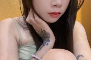 为什么美女插屄的视频在网上如此受欢迎？如何看待美女插屄的现象？怎样看待美女插屄的行为？